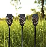 2 Lampes torches solaires LED pour jardin achetées = 2 Lampes torches solaires LED pour jardin offertes