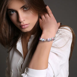 Bracelet charms perles roses et acier orné de cristaux Scintillants - Livraison Offerte